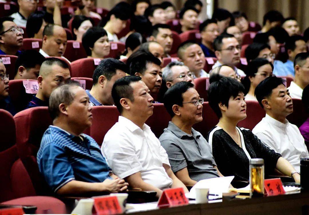 領(lǐng)導者該如何應對危機